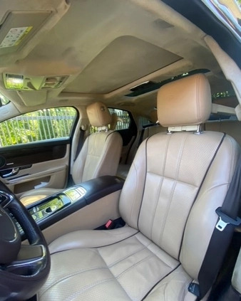 Jaguar XJ cena 48000 przebieg: 231000, rok produkcji 2010 z Radom małe 154